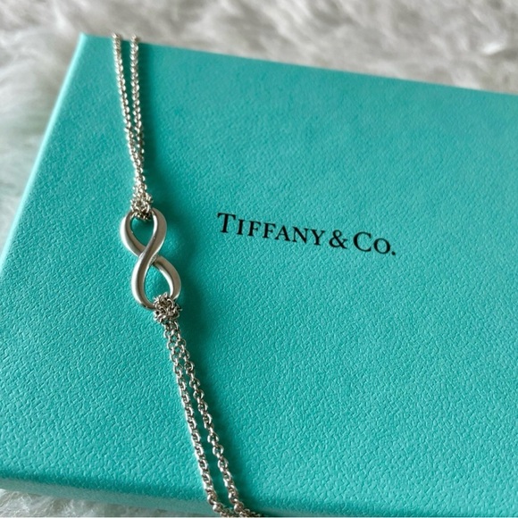 ✨💎Tiffany & Co.💎✨ 925 Sterling Silver Infinity Pendant Necklace on Dual Chain - Picture 2 of 6